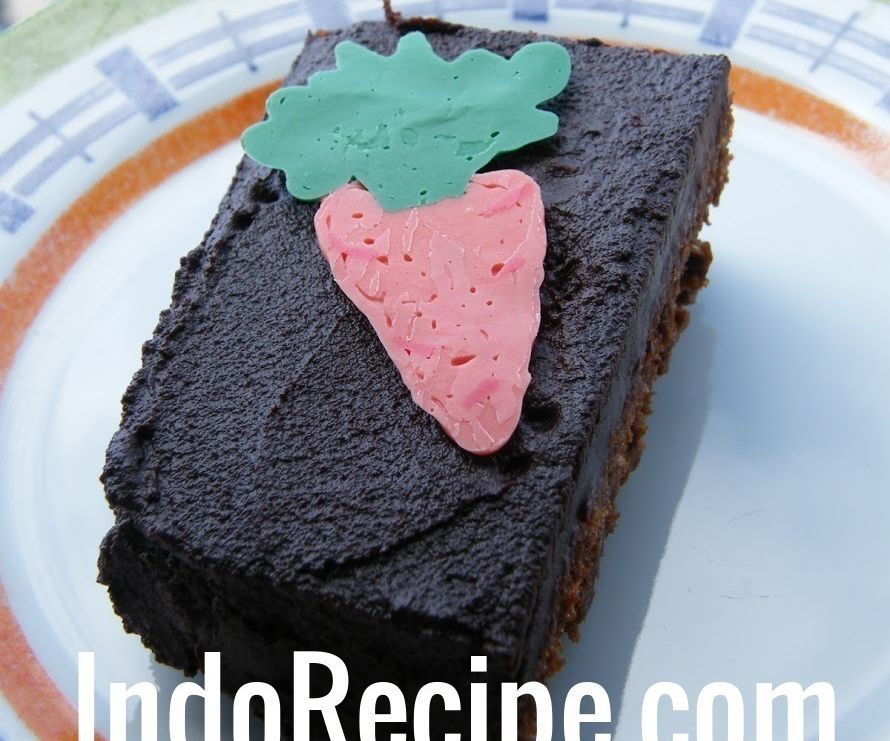 Chocolate Carrot Cake With Fudge Frosting