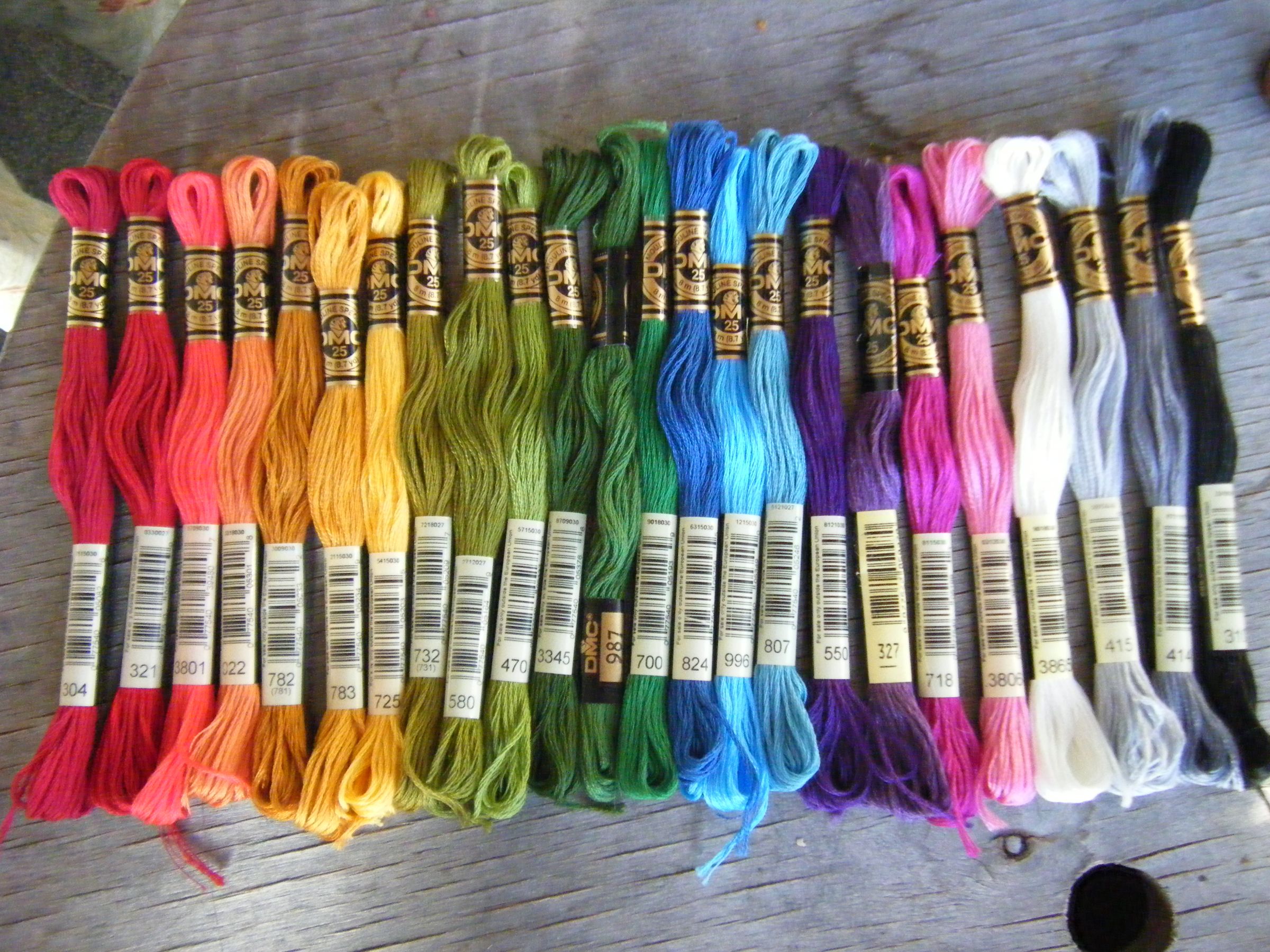 Organize an unreasonable number of embroidery floss colors