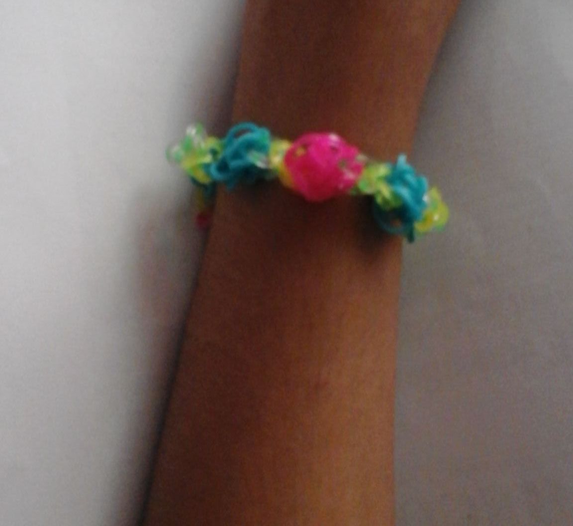Tulip tower loom bracelet