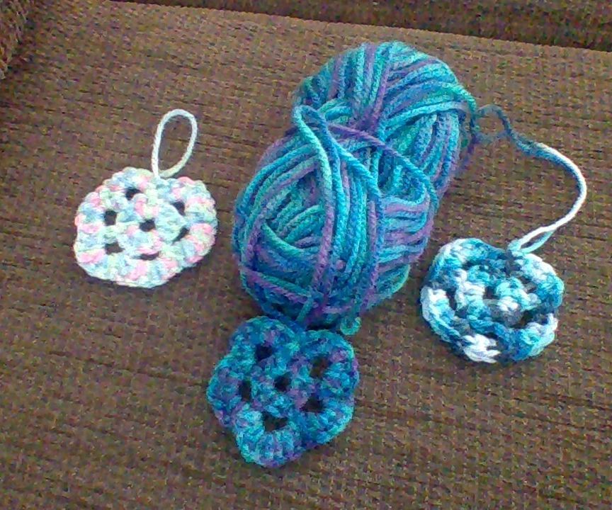 How to Make an Easy Yet Decorative Crochet Flower: Perfect for Beginners Learning How to Crochet in the Round :)