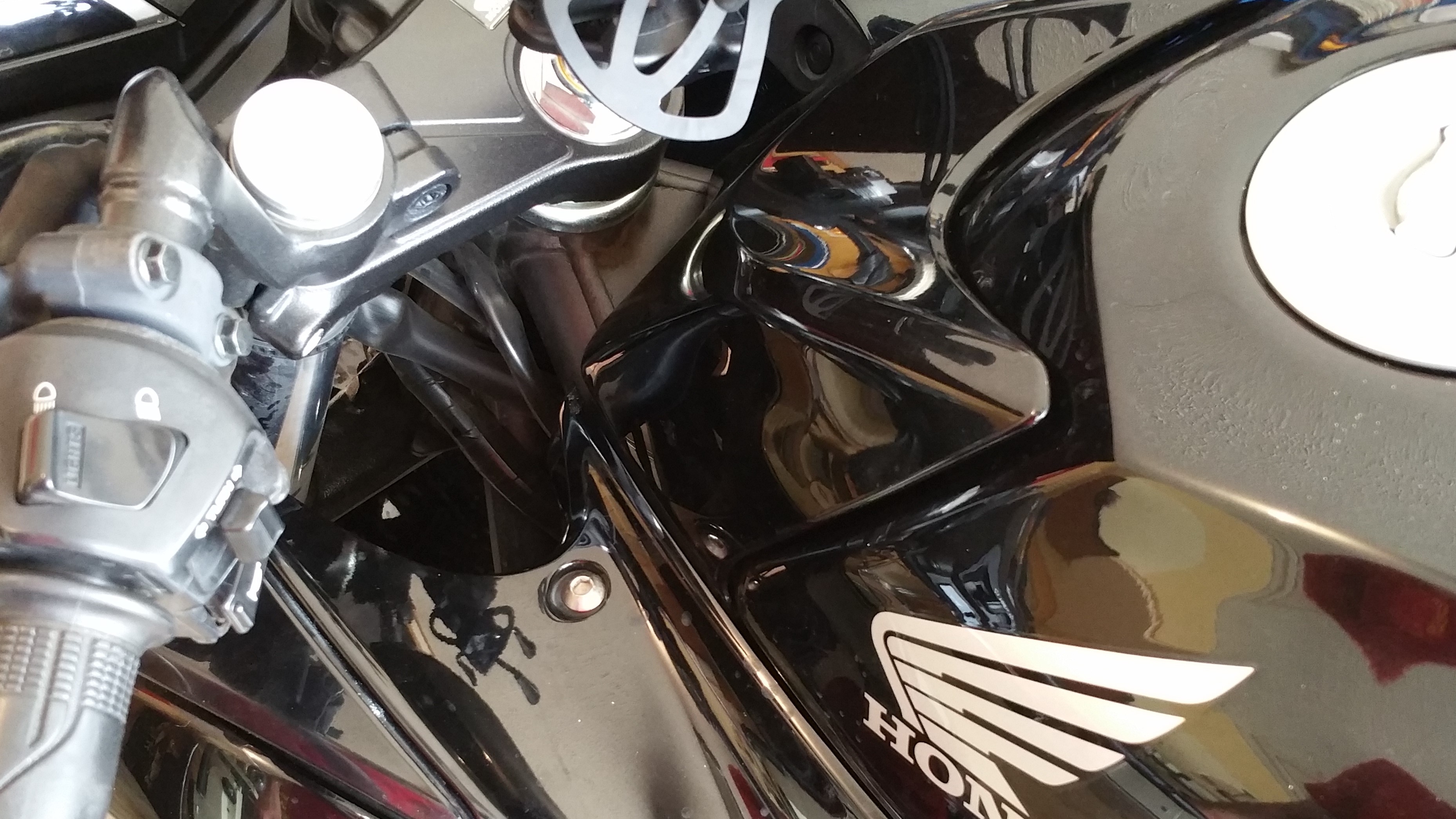 How to Install a USB Charger on a Motorcycle 10 Steps (with Pictures