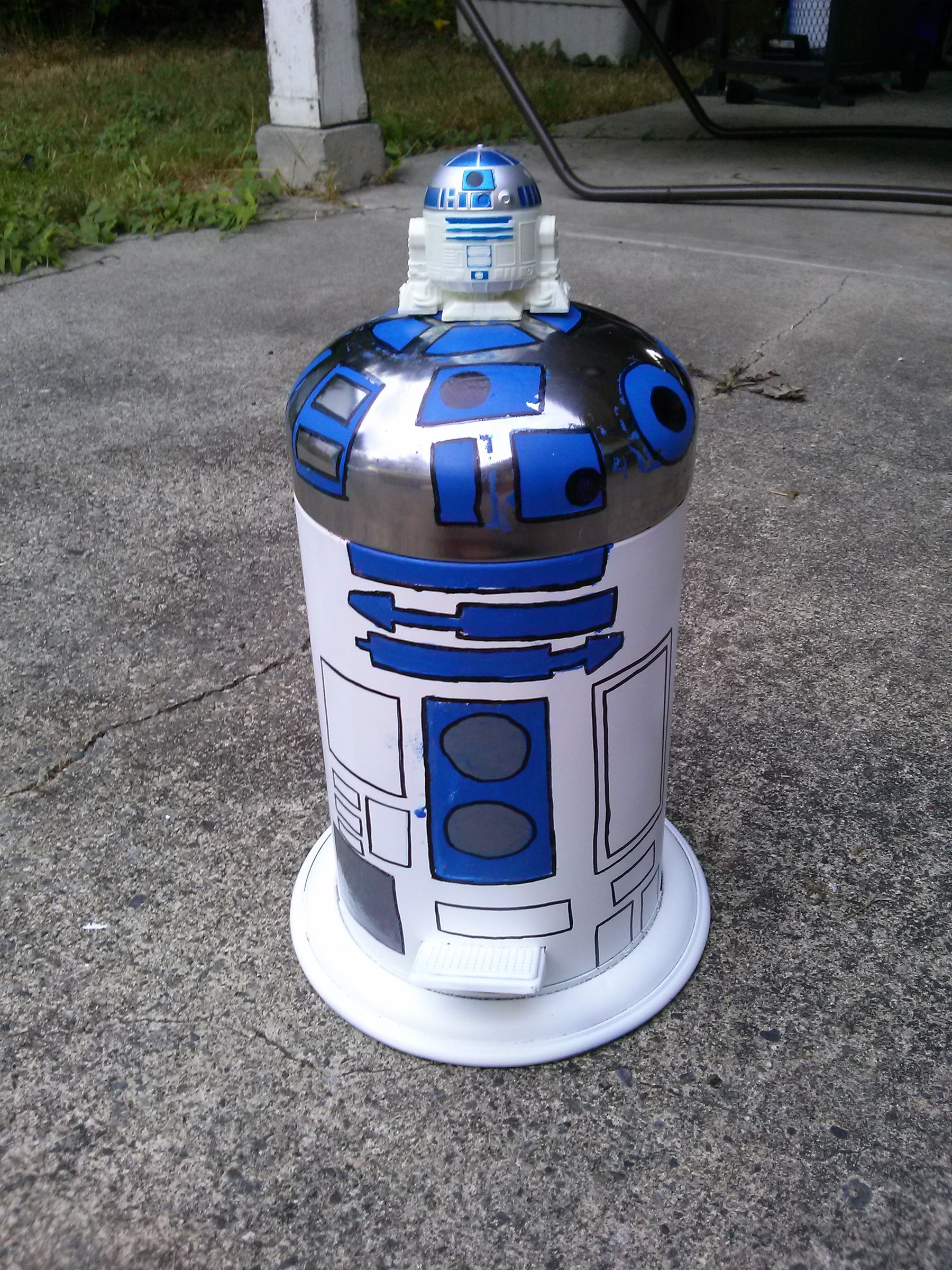 R2D2 Garbage Can 5 Steps (with Pictures) Instructables