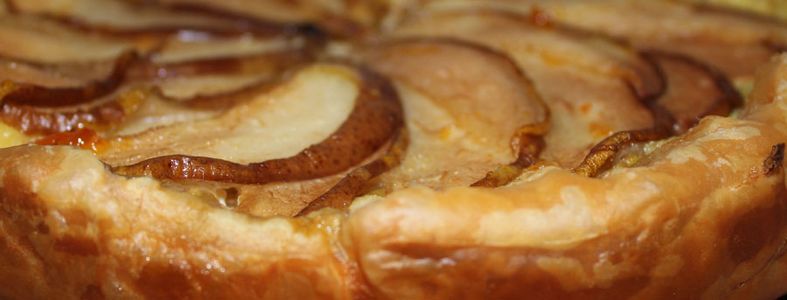 VEGAN Pear and "Cheese" Tart