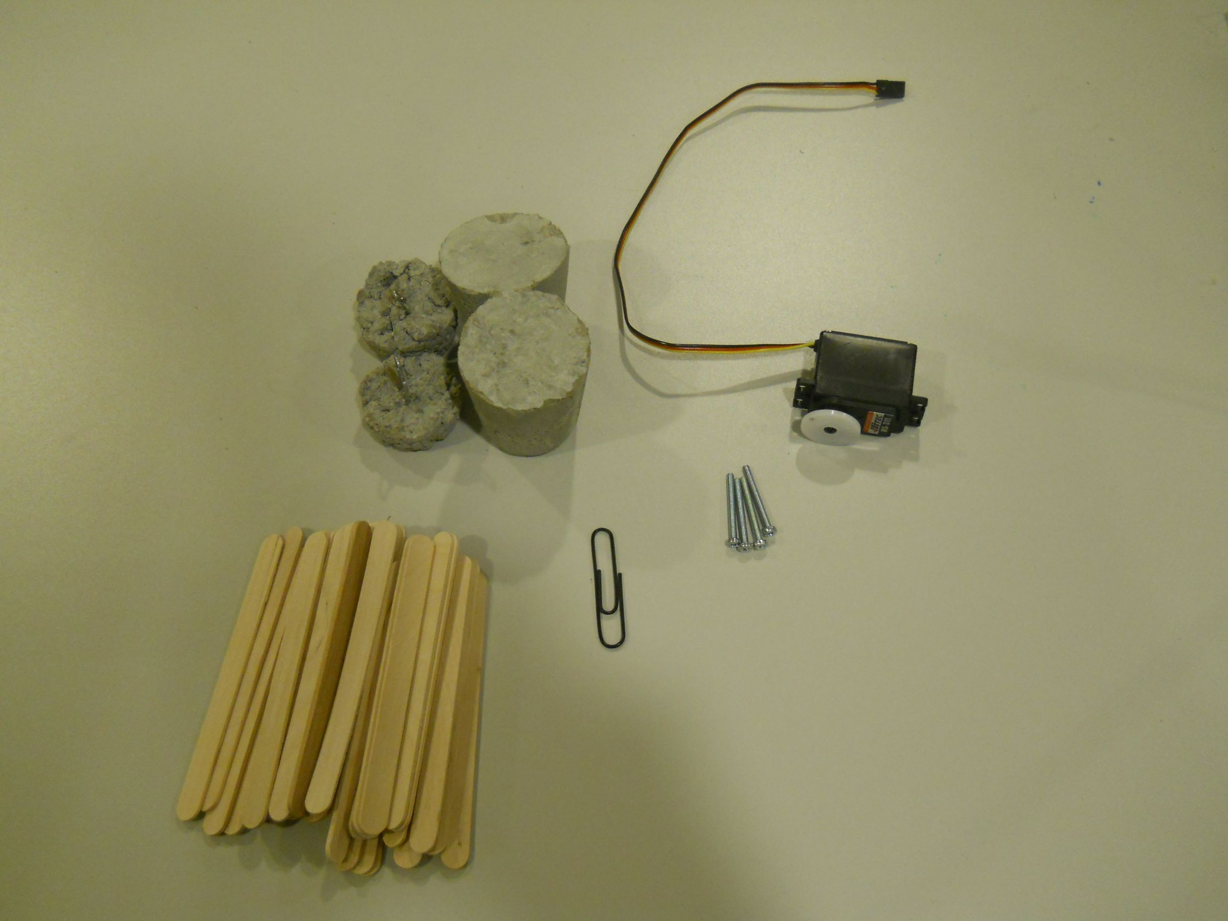 How to make a servo leg