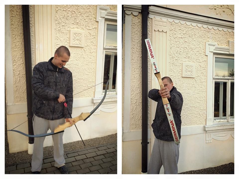 Make a Takedown Bow From Skis!