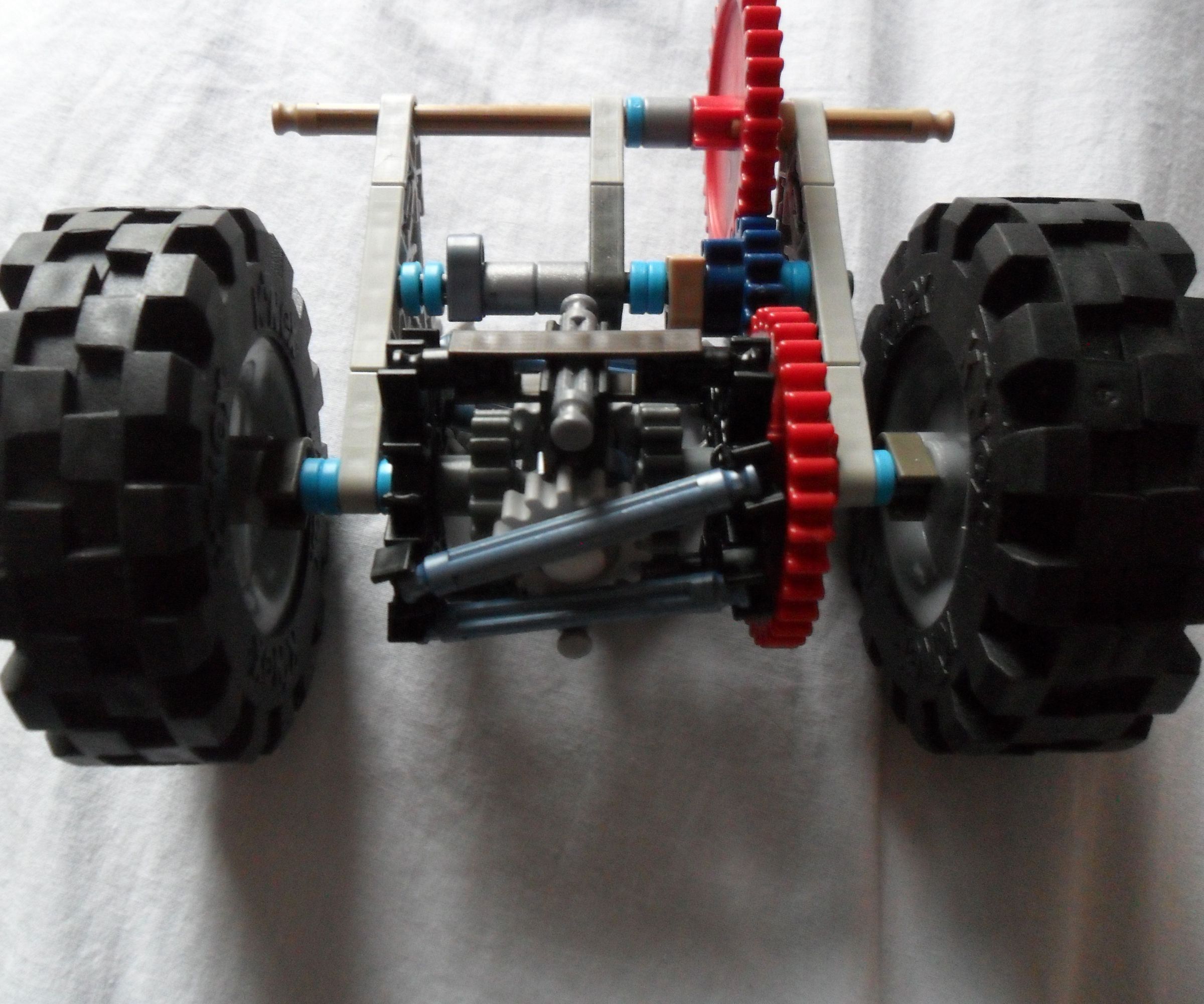 Smallest K'NEX Differential