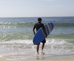 Learn How to Surf in South China Sea