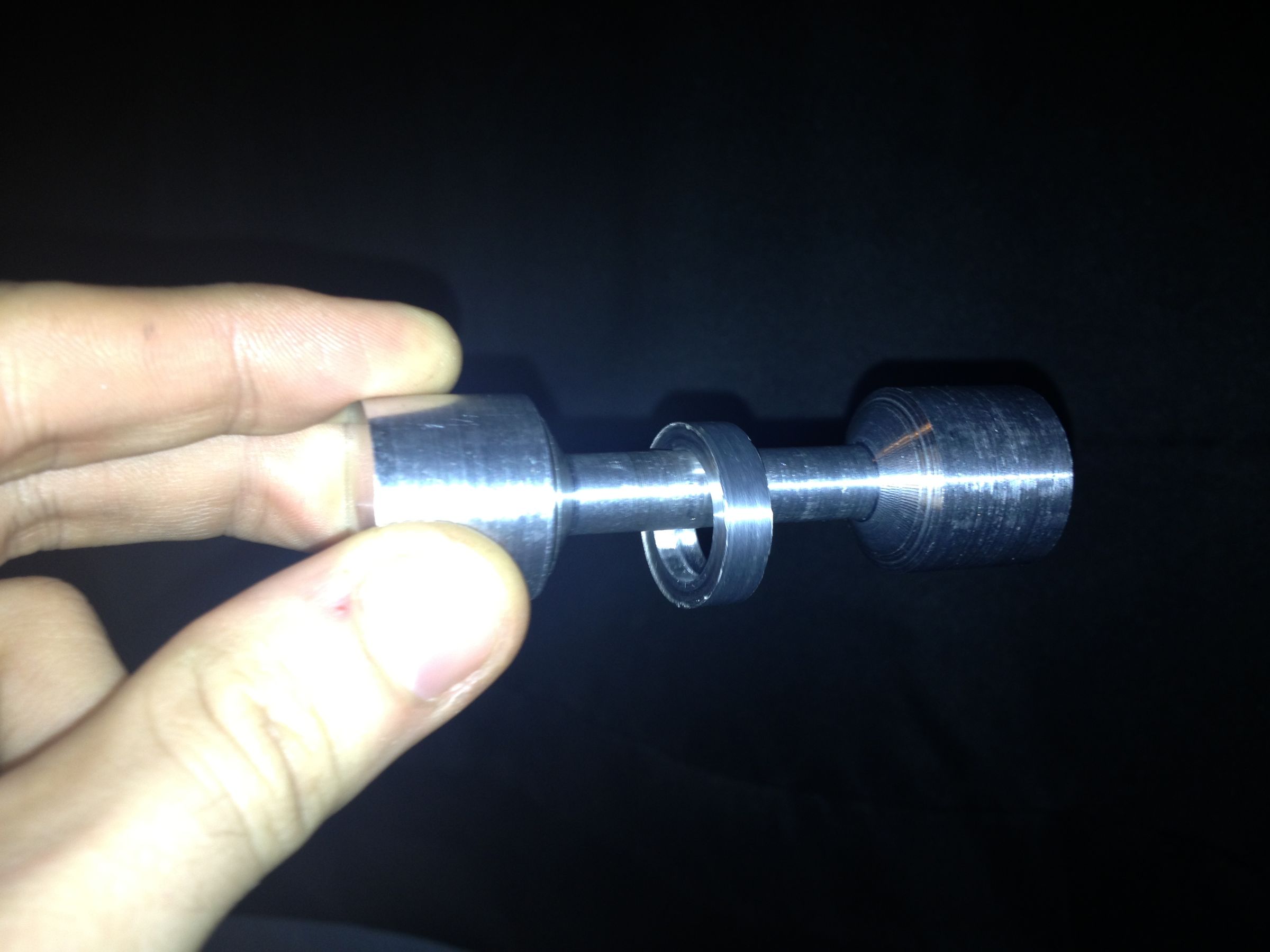 Aluminum Captive Ring on Bar