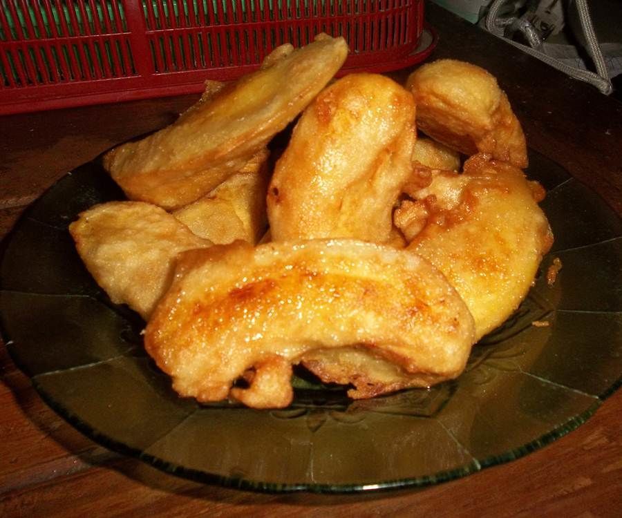 Pisang Goreng (Fried Banana) : Traditional Food of Indonesia
