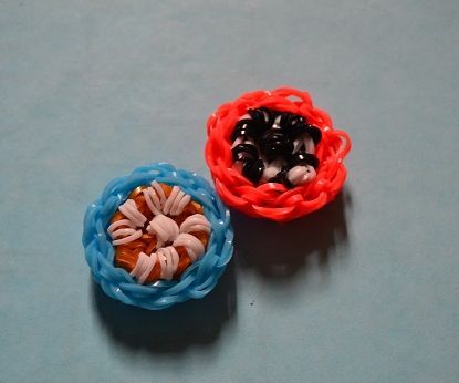 Pie loom band charm
