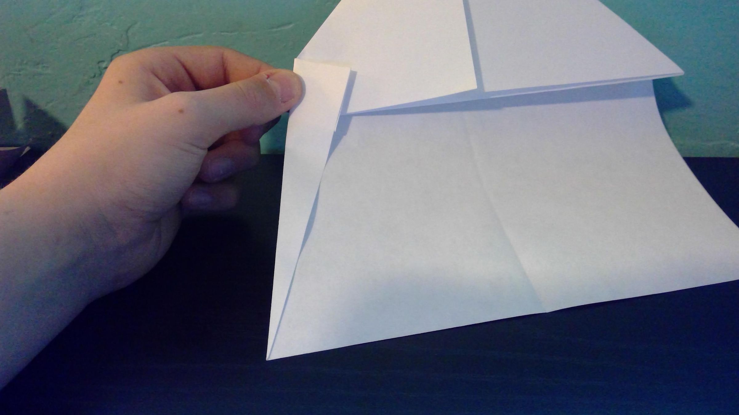 Long Airtime Paper Airplane Tutorial 9 Steps Instructables