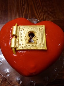 Key to My Heart Love/Proposal Cake