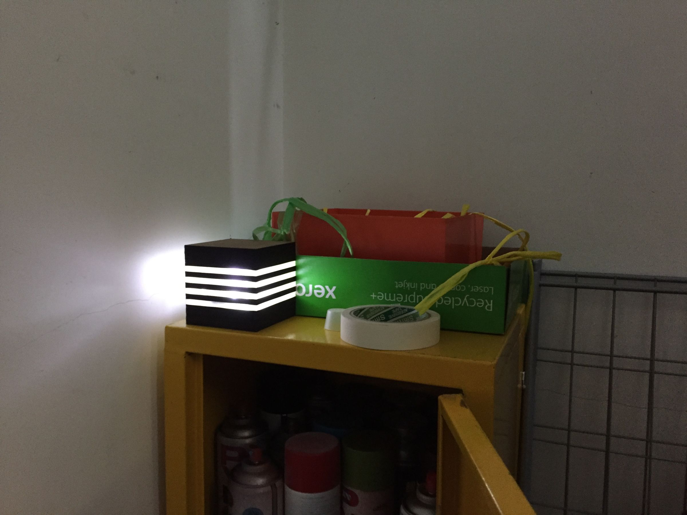 Light + BOSEbuild Speaker Cube