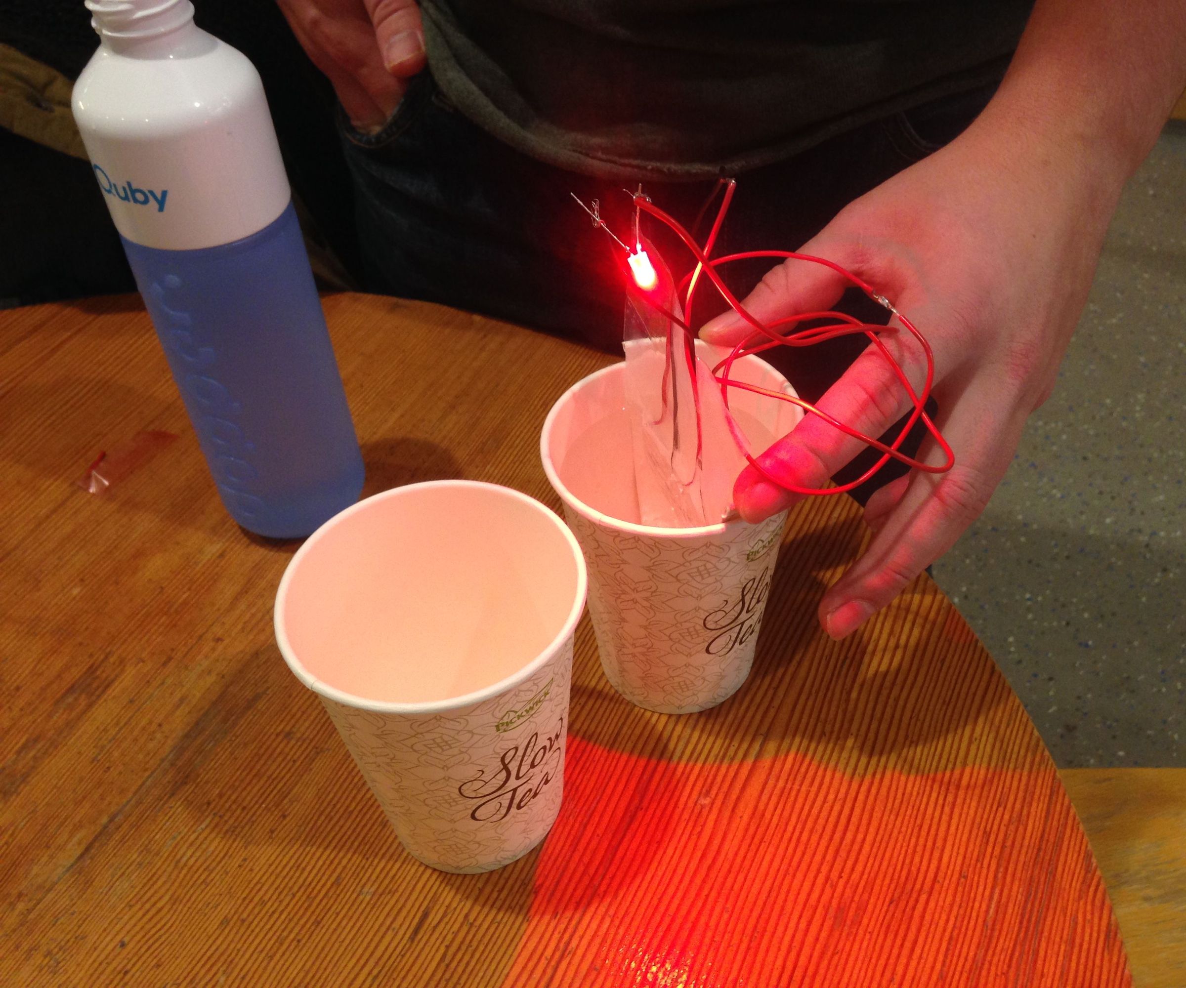 TfCD: Thermo Electric Generator Paper Tea Cup