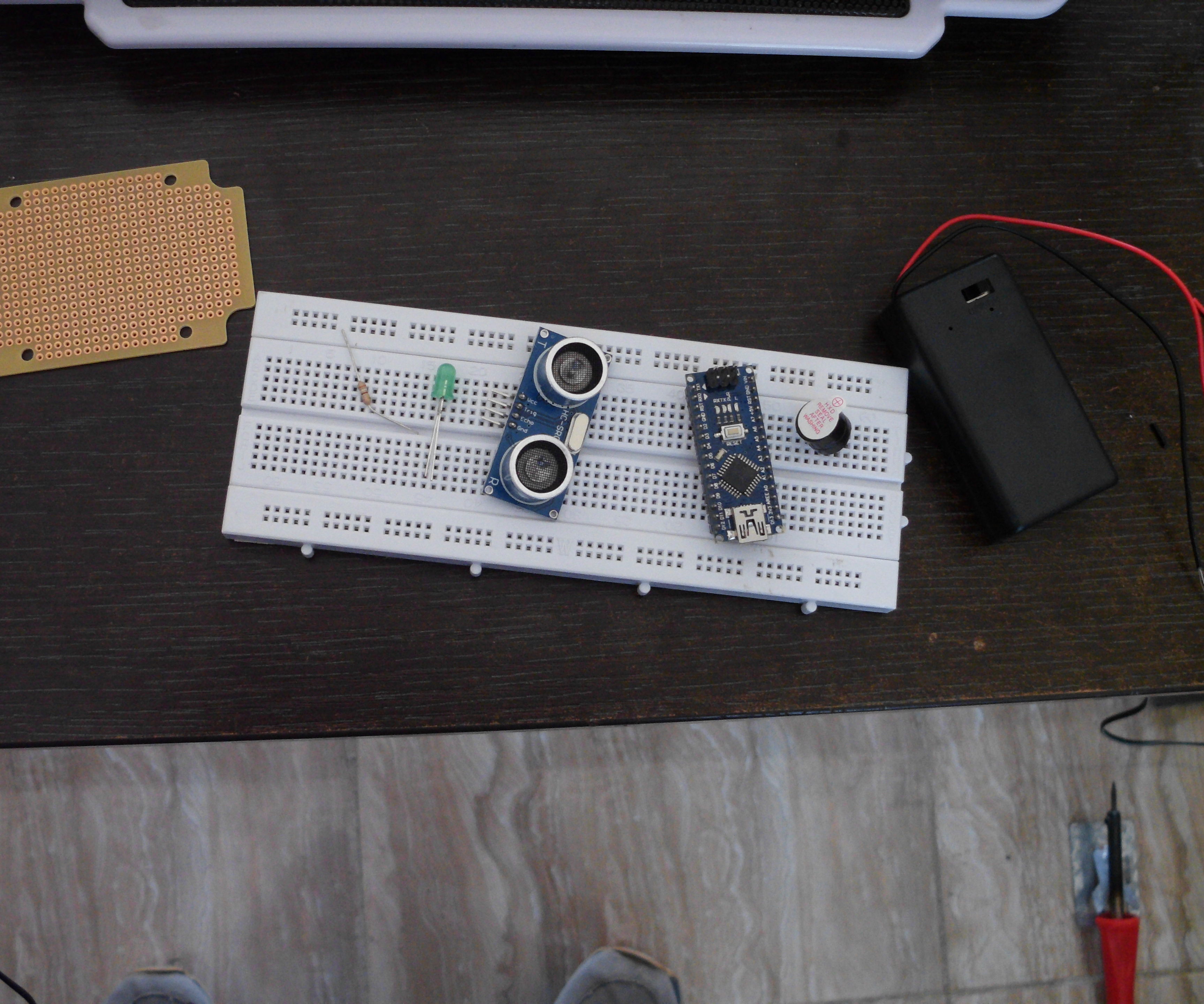 Arduino Based Simple Blind Navigation Bracelet (AIDA1)