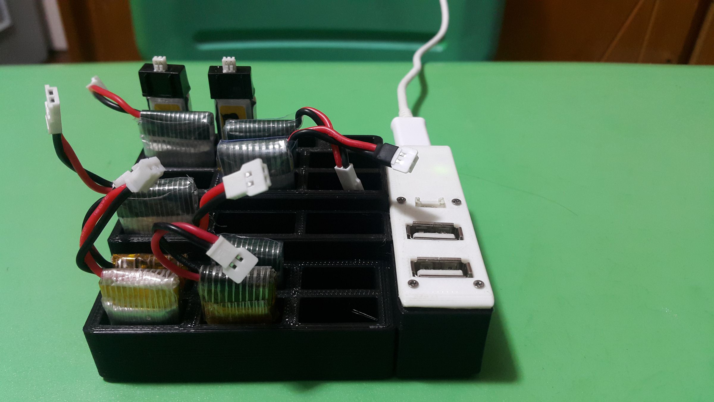 LI-PO Quadcopter Battery Charger & Holder