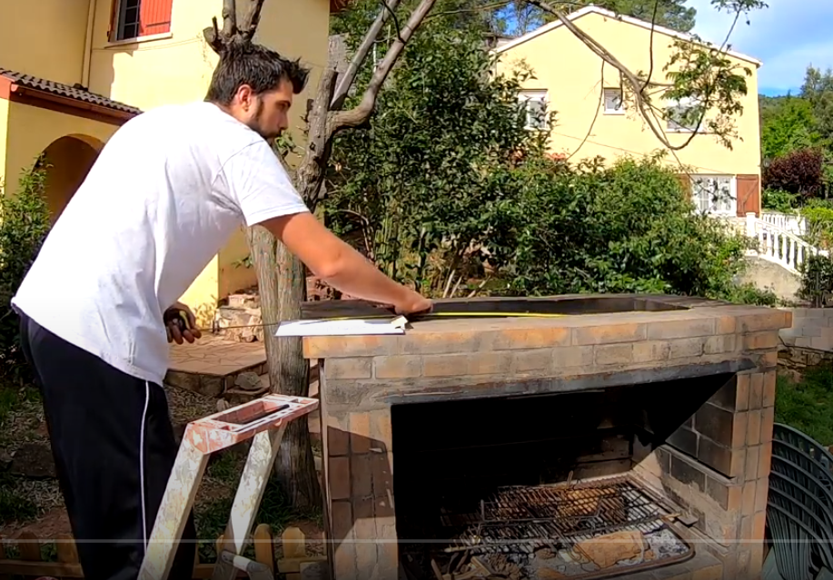 Bbq chimney top flue design