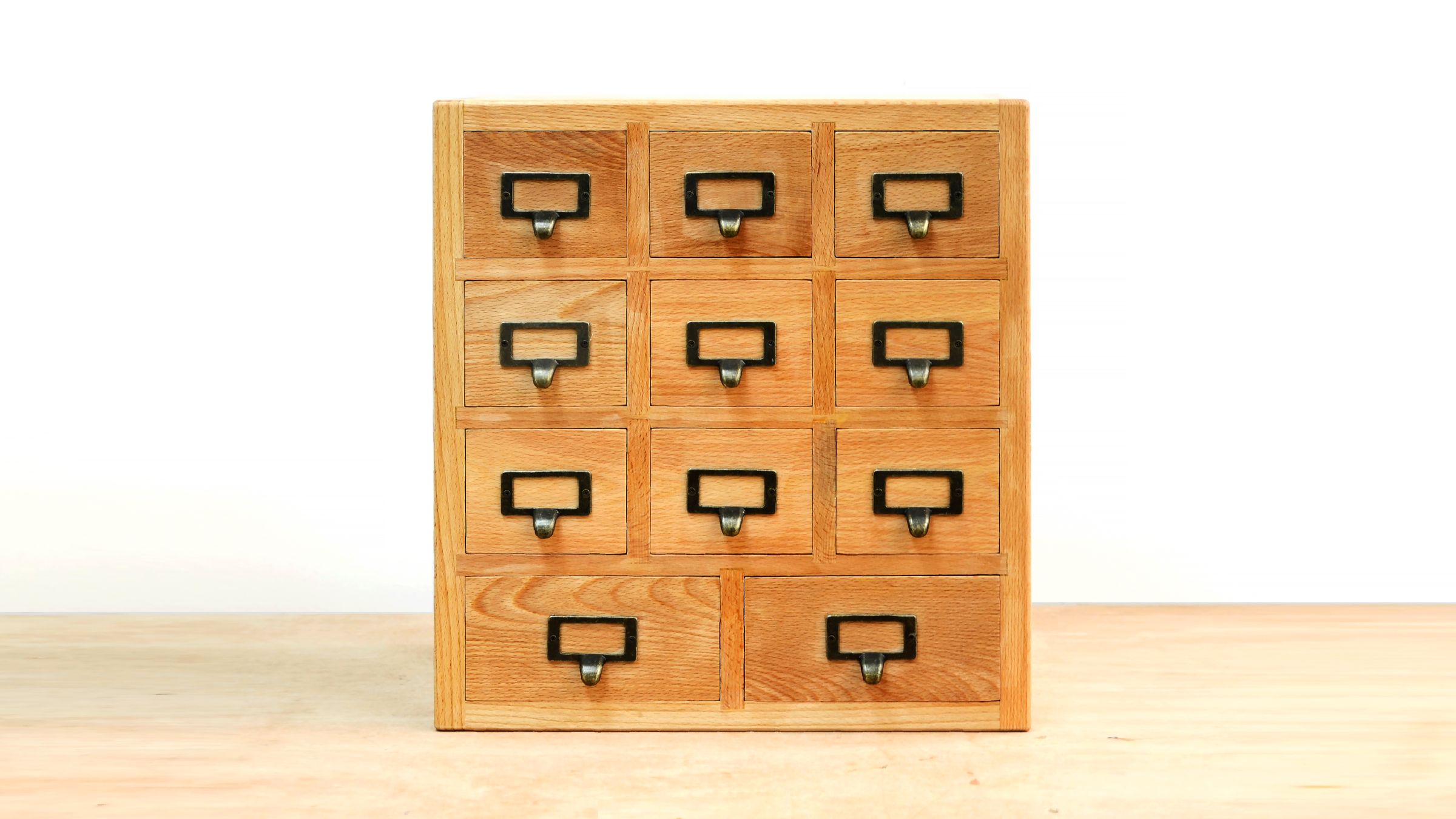 How to Make an Apothecary 11 Steps (with Pictures