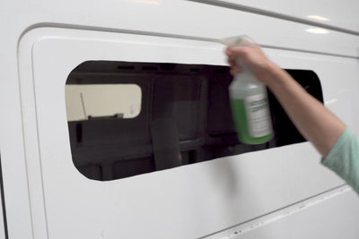 installer soi-même les baies projetables sur votre fourgons aménagés