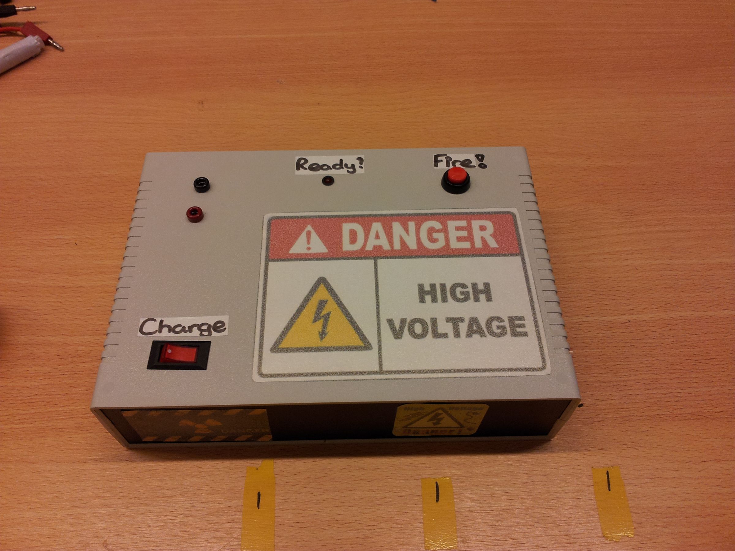 DIY: How to Make a Coilgun From Disposable Camera With Flash