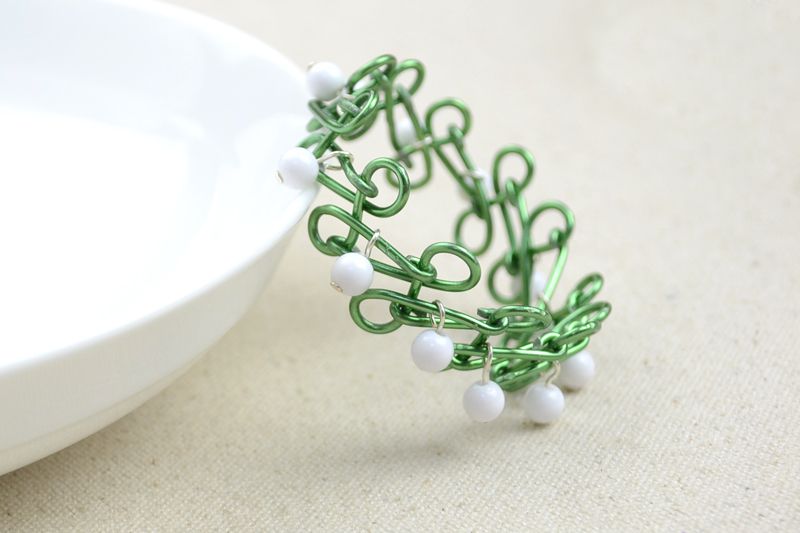 Fine Handmade Jewelry-An Inspired Bracelet Out of Wire