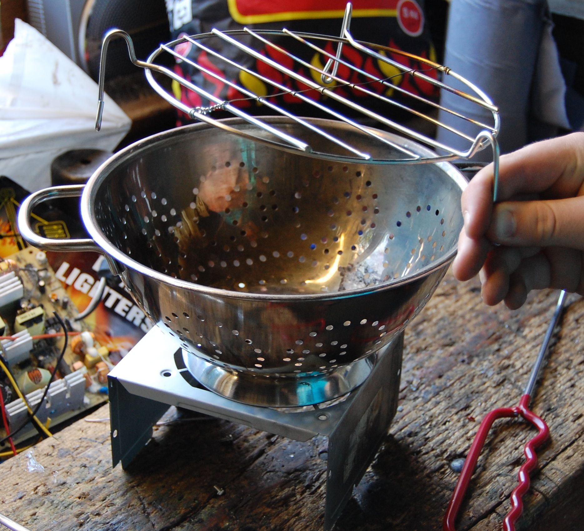 Portable BBQ, Made Out of Recycled Junk !