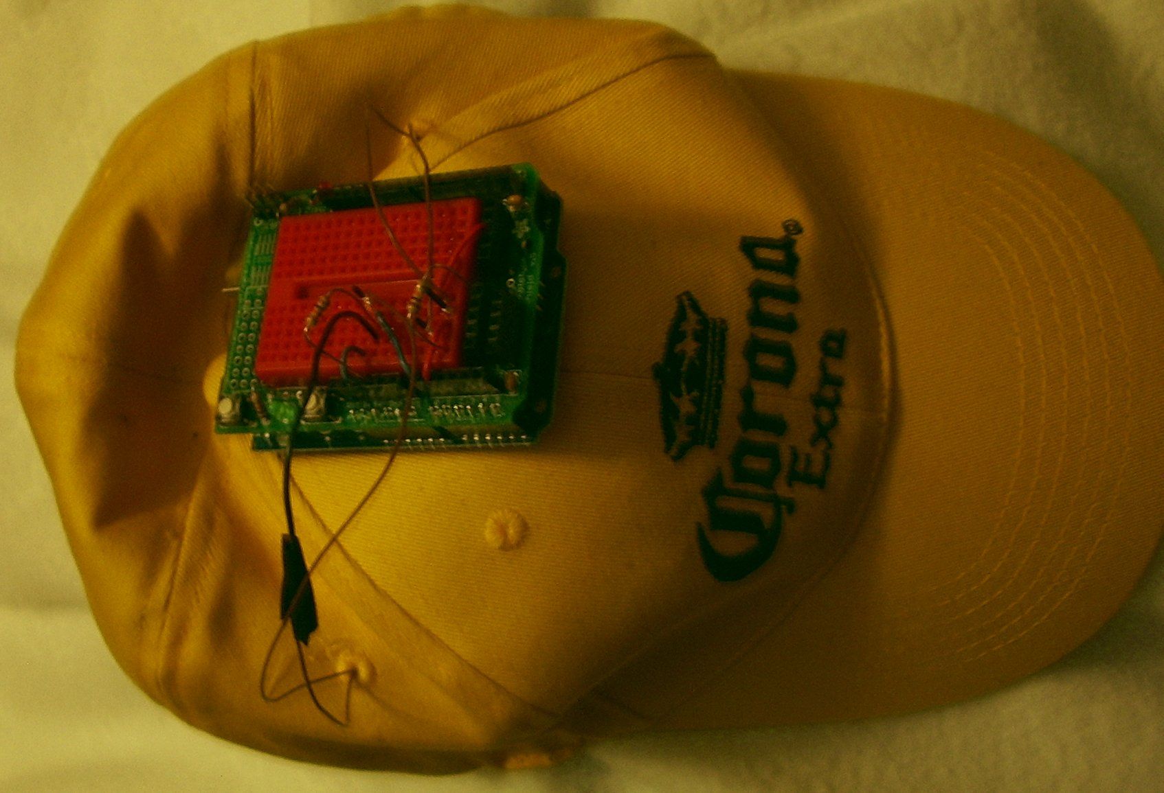 Ponghatduino: Play Pong Using Your Hat