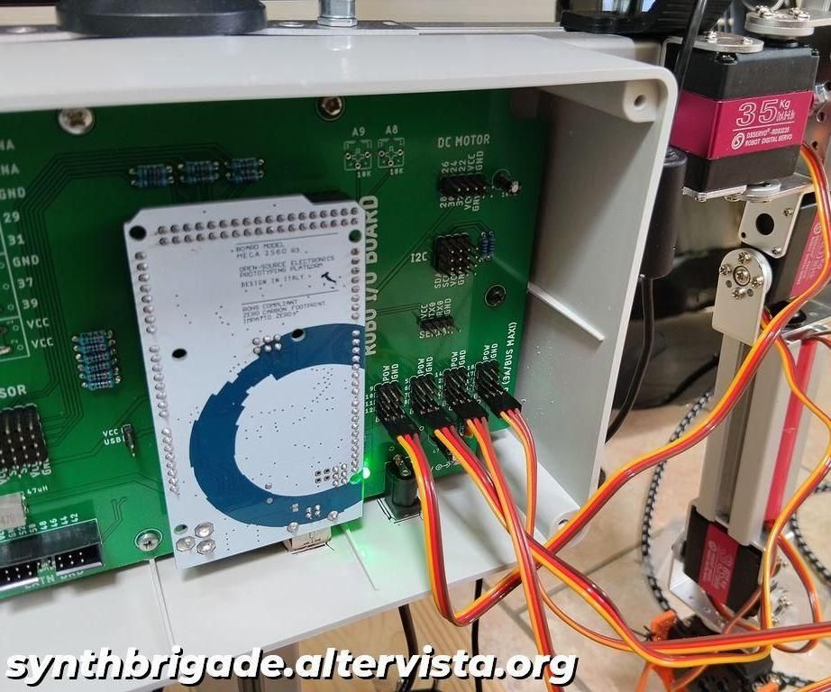 DIY Arduino ROBOT I/O Board