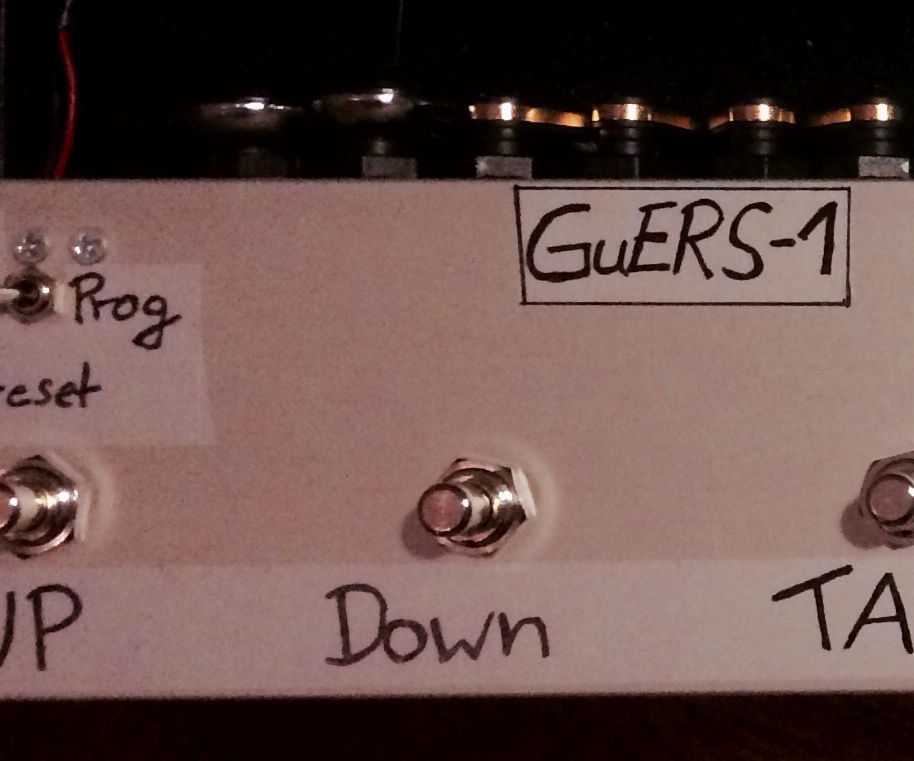 Guitar Effect Routing System (Programmable Effect Looper)
