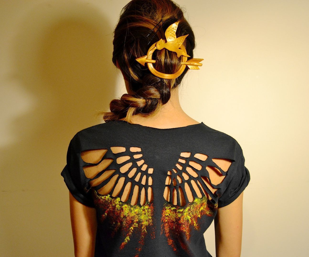 How To: Hunger Games Shirt and Hair Pin