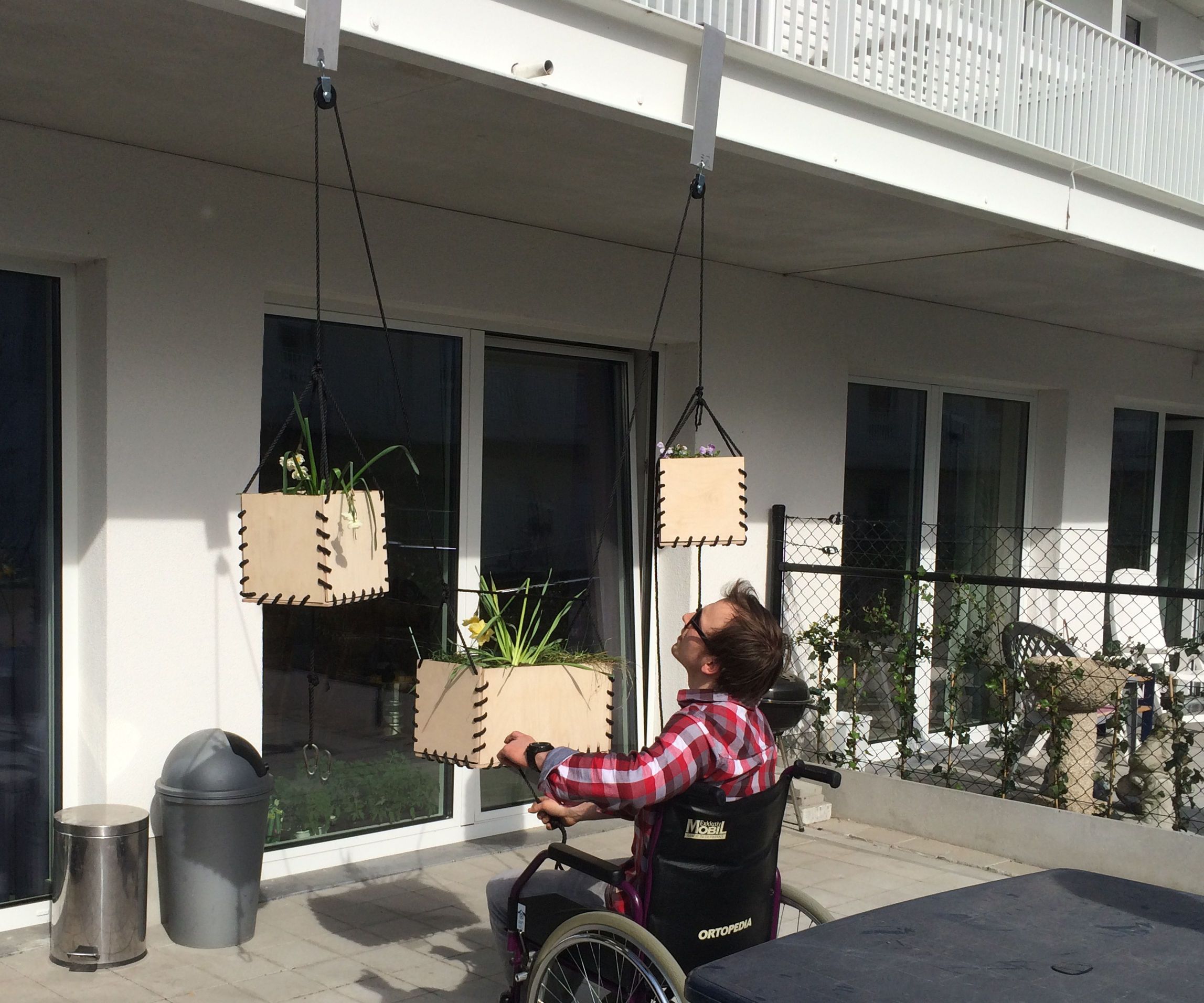 Liftable Hanging Planters