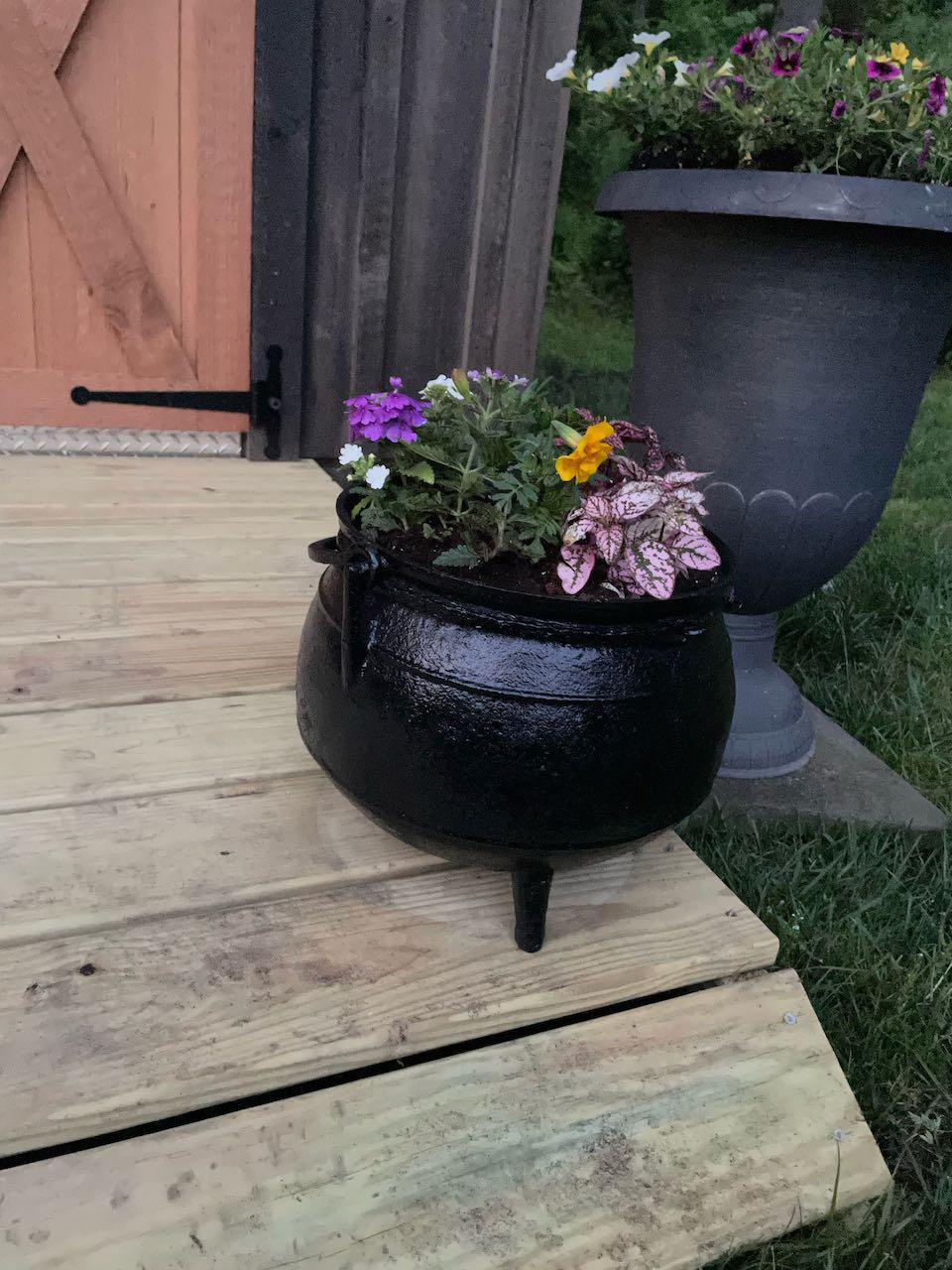 Restore an Antique Cast Iron Cauldron / Family Heirloom 5 Steps Instructables