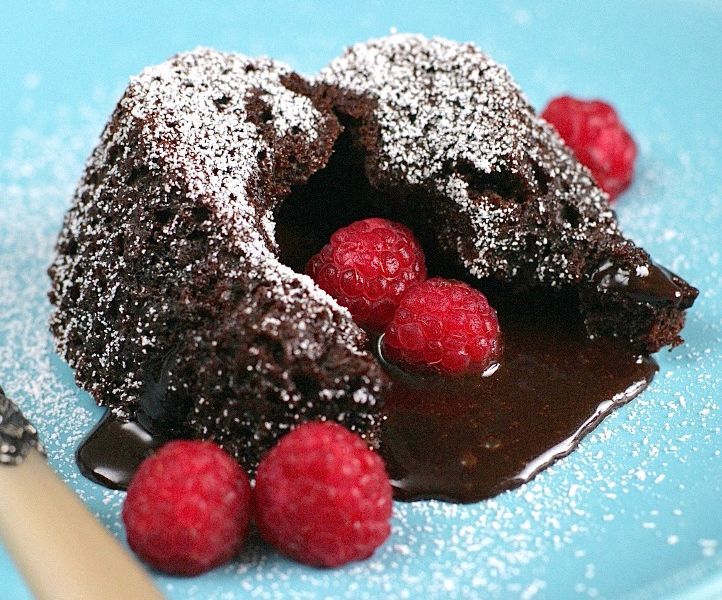 Fool-proof Molten Lava Cake (with Video)