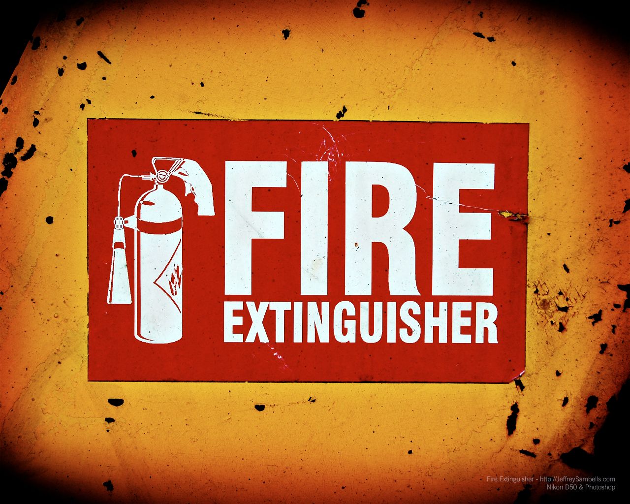 Build Your Own Fire Extinguisher From Things Around Your House