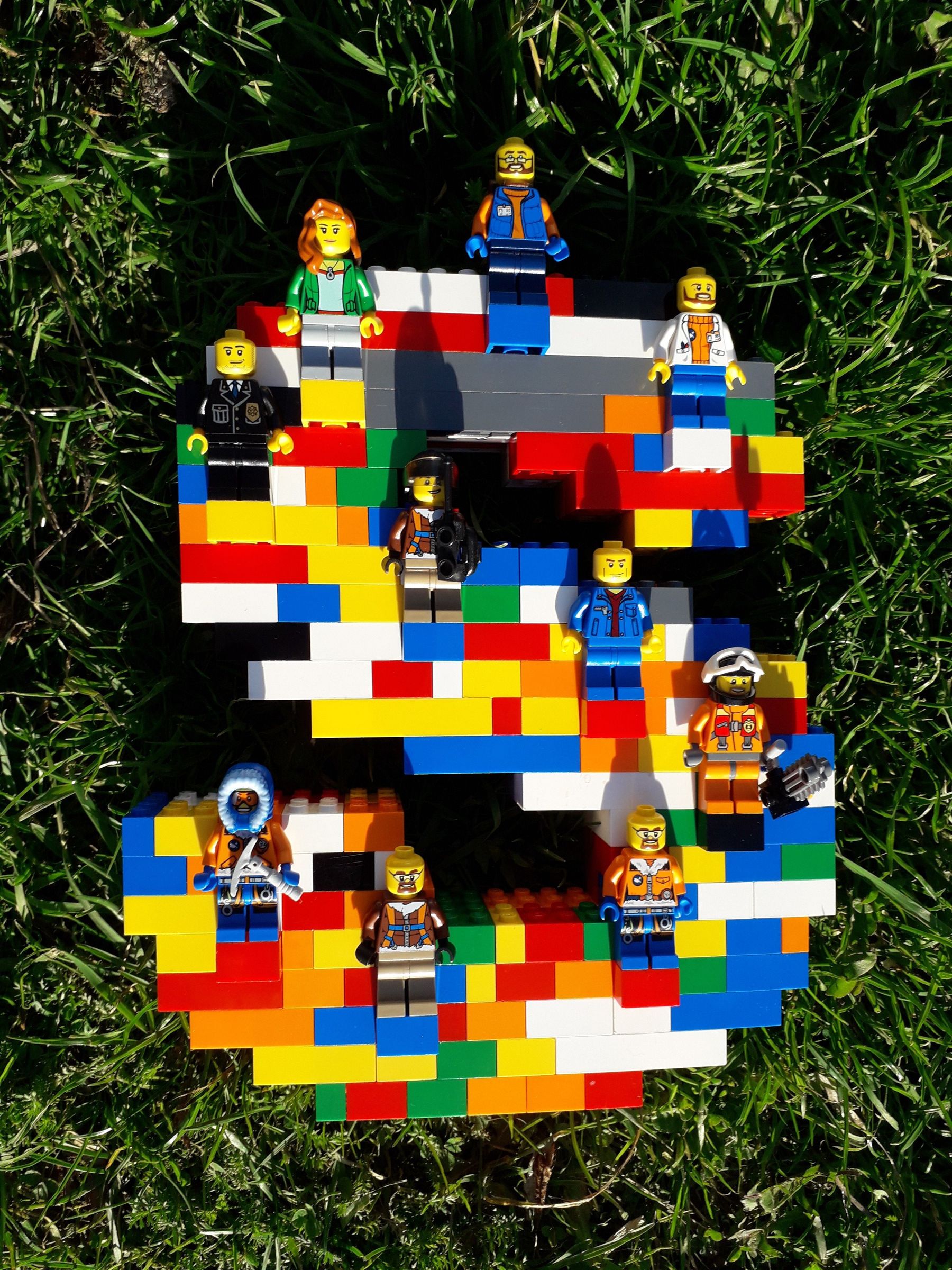 LEGO Minifigure Display Using Tinker Cad and Contest Entry 8 Steps