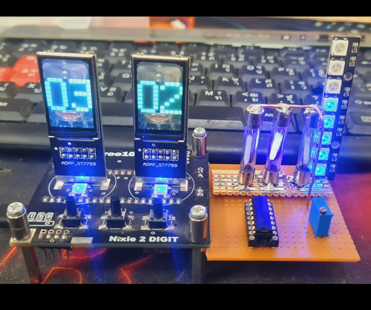 Retro-Futuristic Hybrid Clock