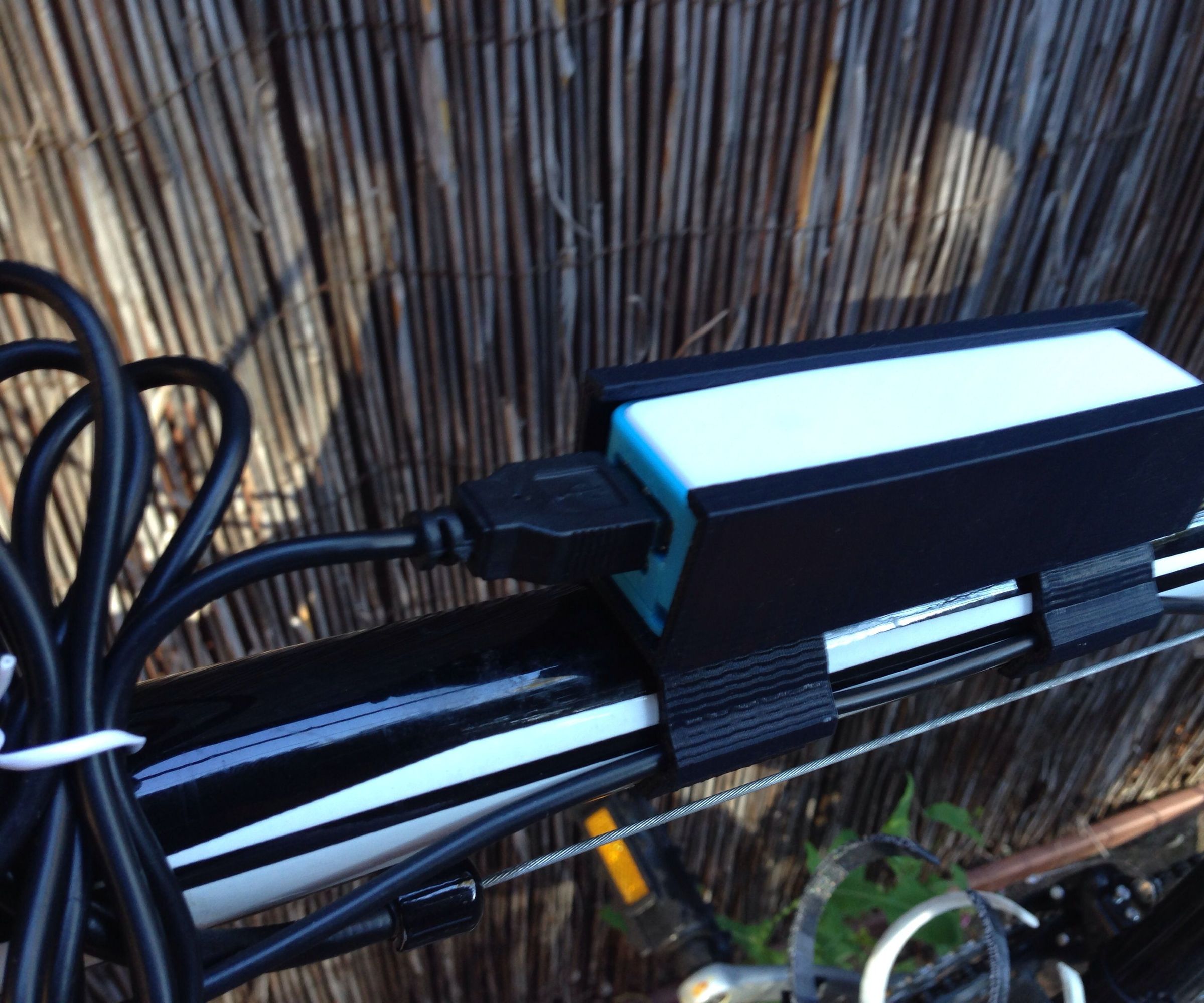 Sleek Bicycle Frame Powerbank
