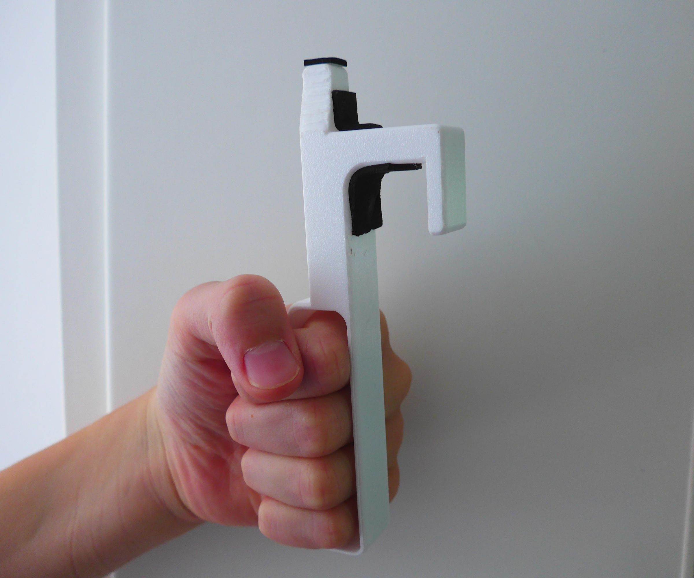 The $1 Non-contact Tool: for Opening Doors, Pressing Buttons and More [3d Printed]