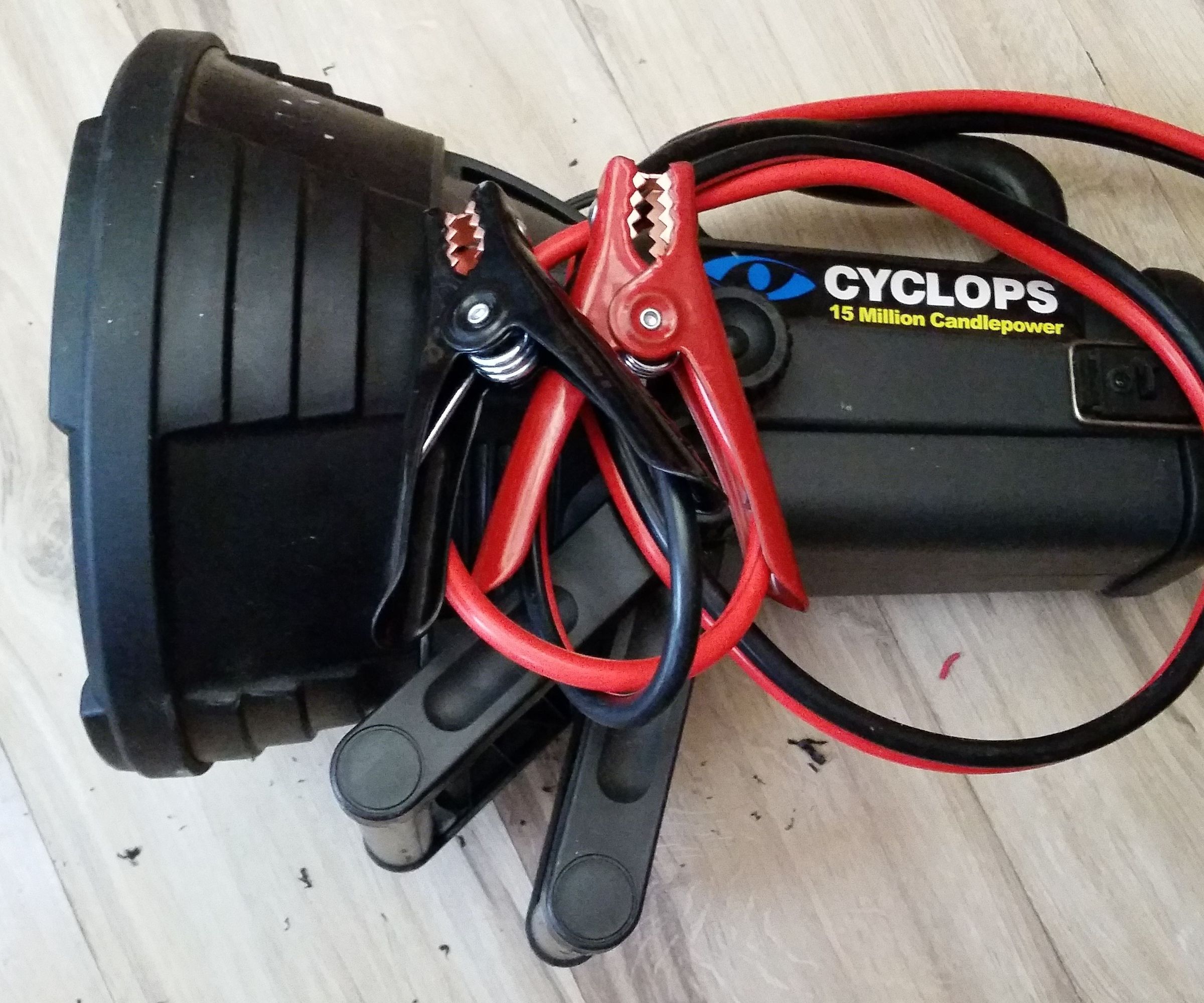 Recycled Spotlight for Camping (12V DC)