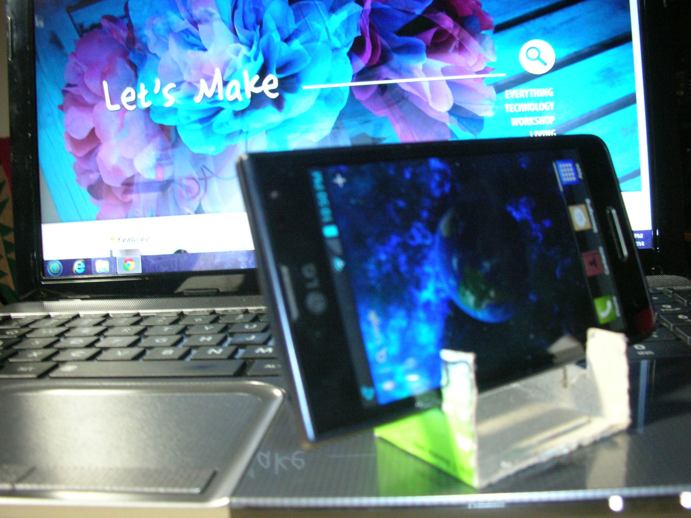 Two Minute Celphone Stand