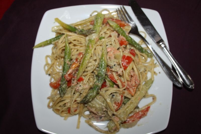 Smoked Salmon and Fettuccine in Red Capsicum Cream