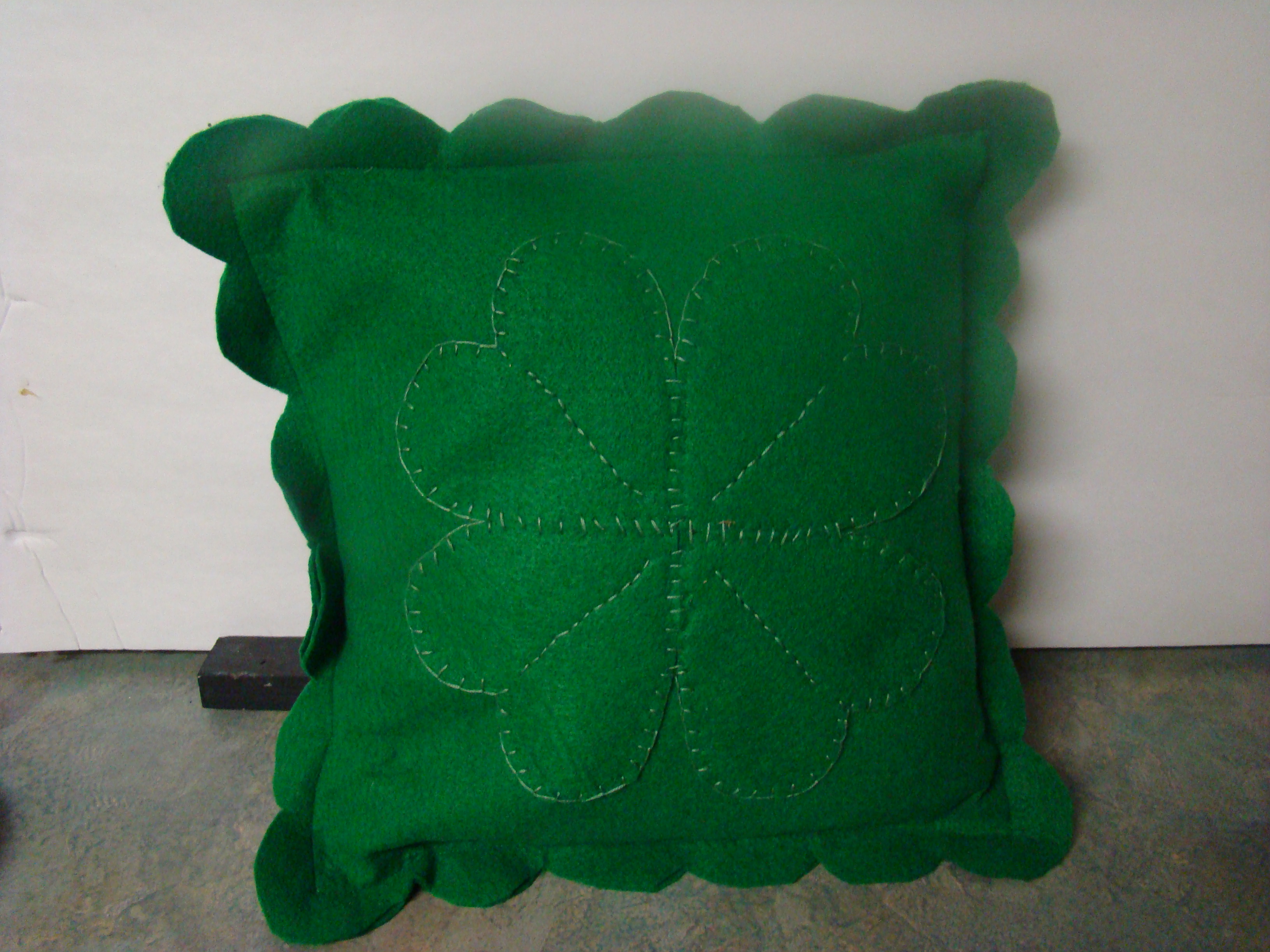 How to Make a Four Leaf Clover Pillow