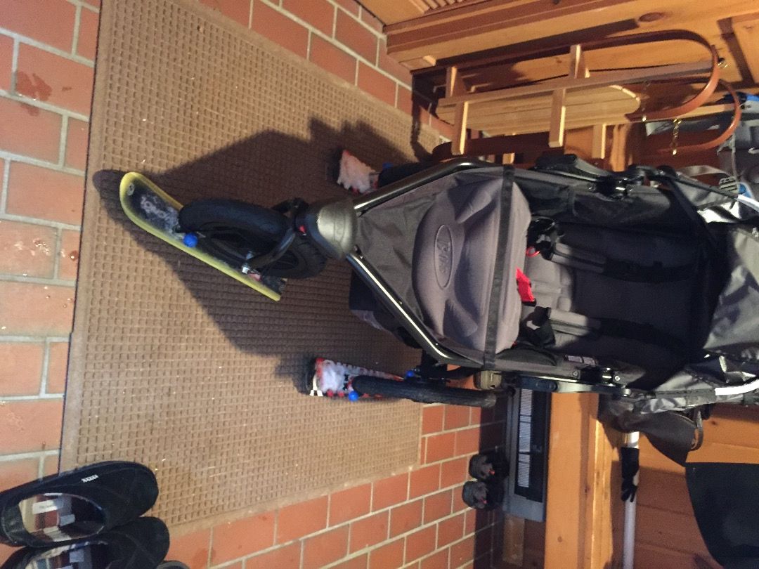 folding zoe double stroller Twin: Lightweight Grey Easily take on everyday How to Know If Model:IU9010.4 Role: Standalone