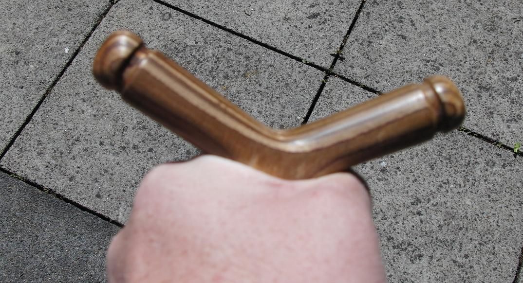 Hot to Make a Powerful Wooden Slingshot