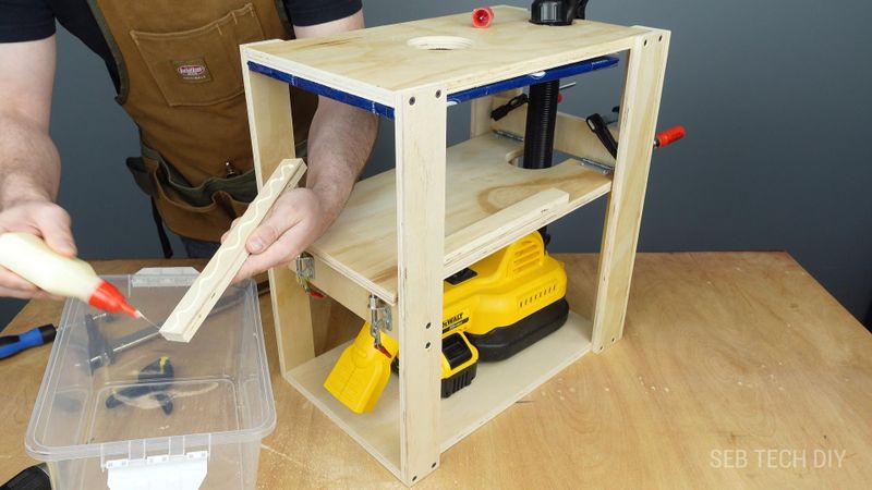 Adding Guides for the Container