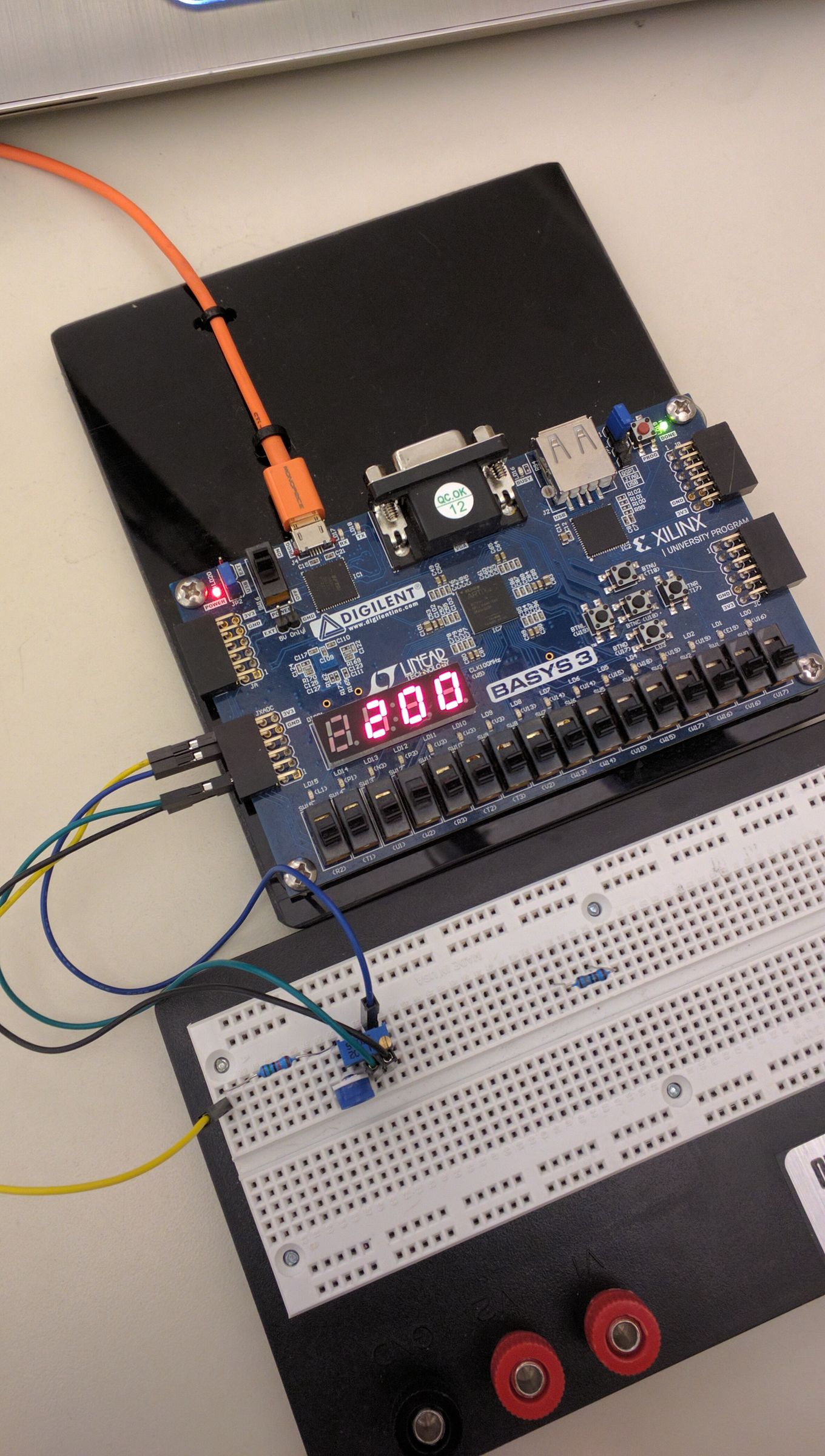 BASYS-3 Flow Metering ANALOG TO DIGITAL Using Vhdl and the XADC