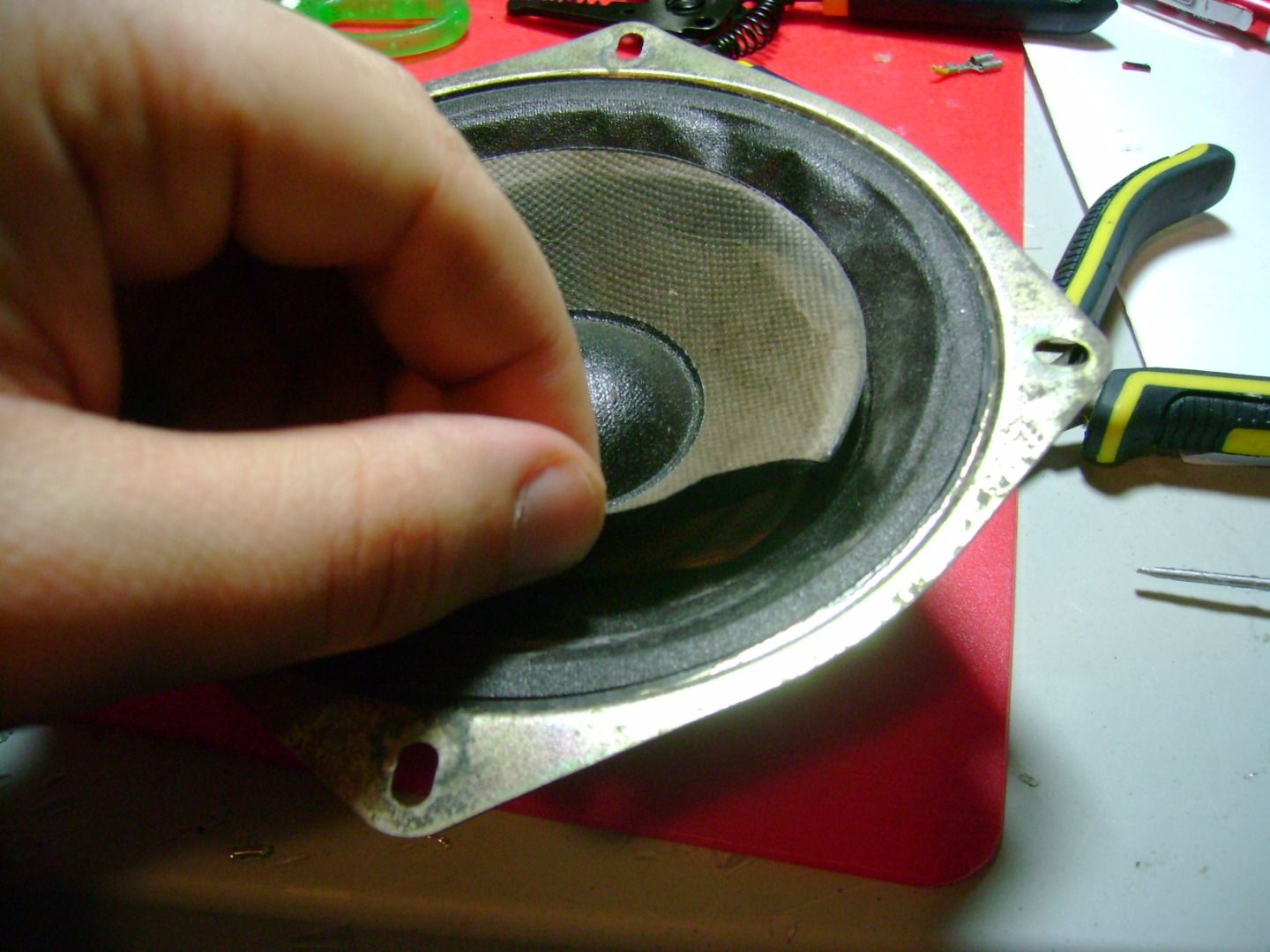 Repair Cracking Car Speaker 4 Steps Instructables