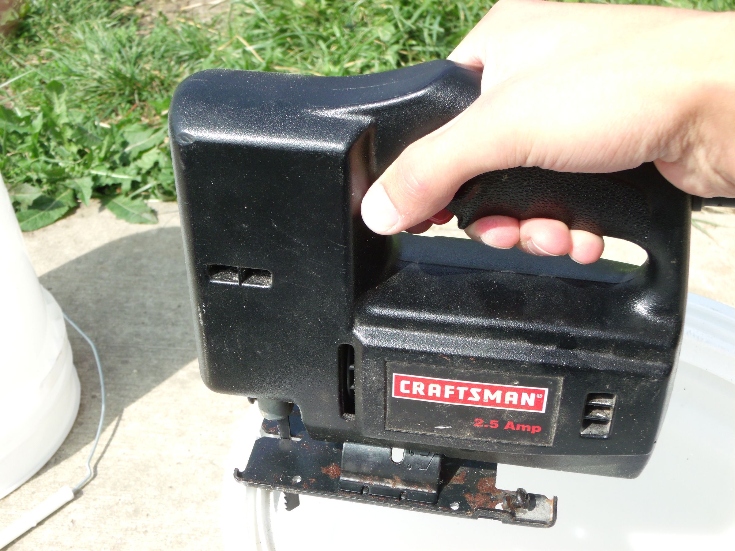 How to Remove 5 Gallon Bucket Lids 5 Steps Instructables