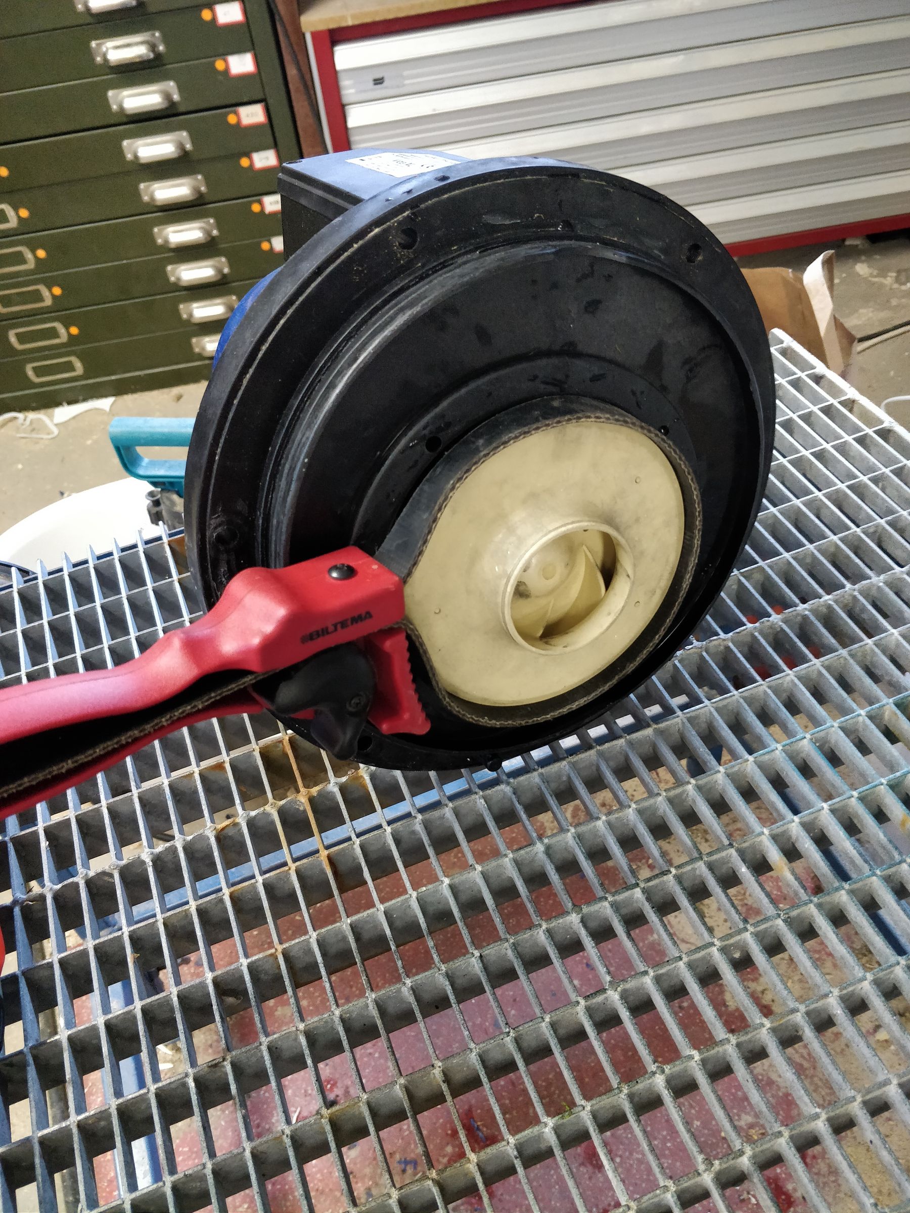 Restoring Seized Pool Water Pump (with Pictures) 10 Steps Instructables