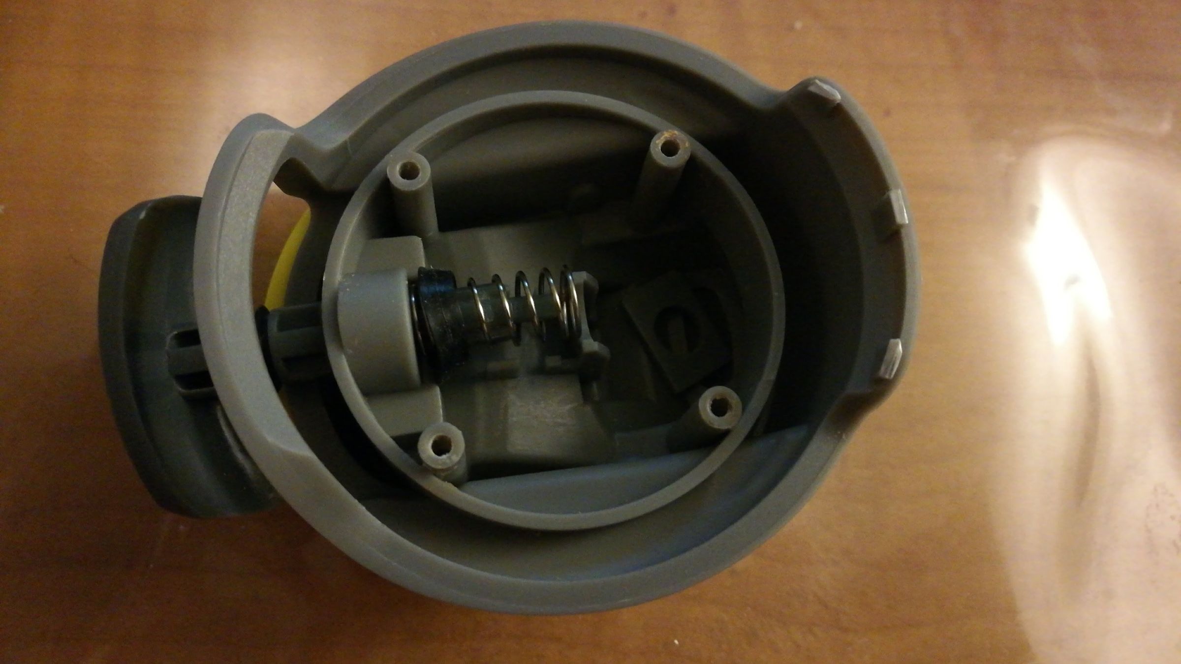 Take Apart Contigo Fit or Chill Autoseal Lid 6 Steps Instructables